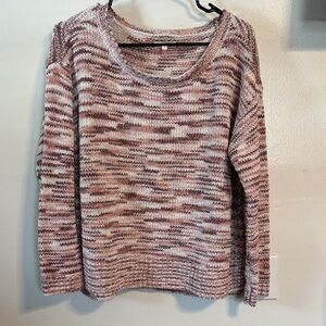 Maurice’s sweater size small